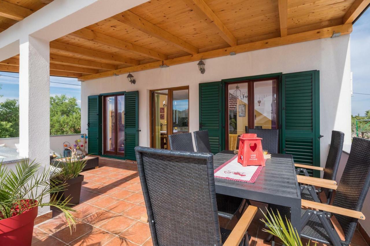 Villa Sunshine Rogoznica  Buitenkant foto