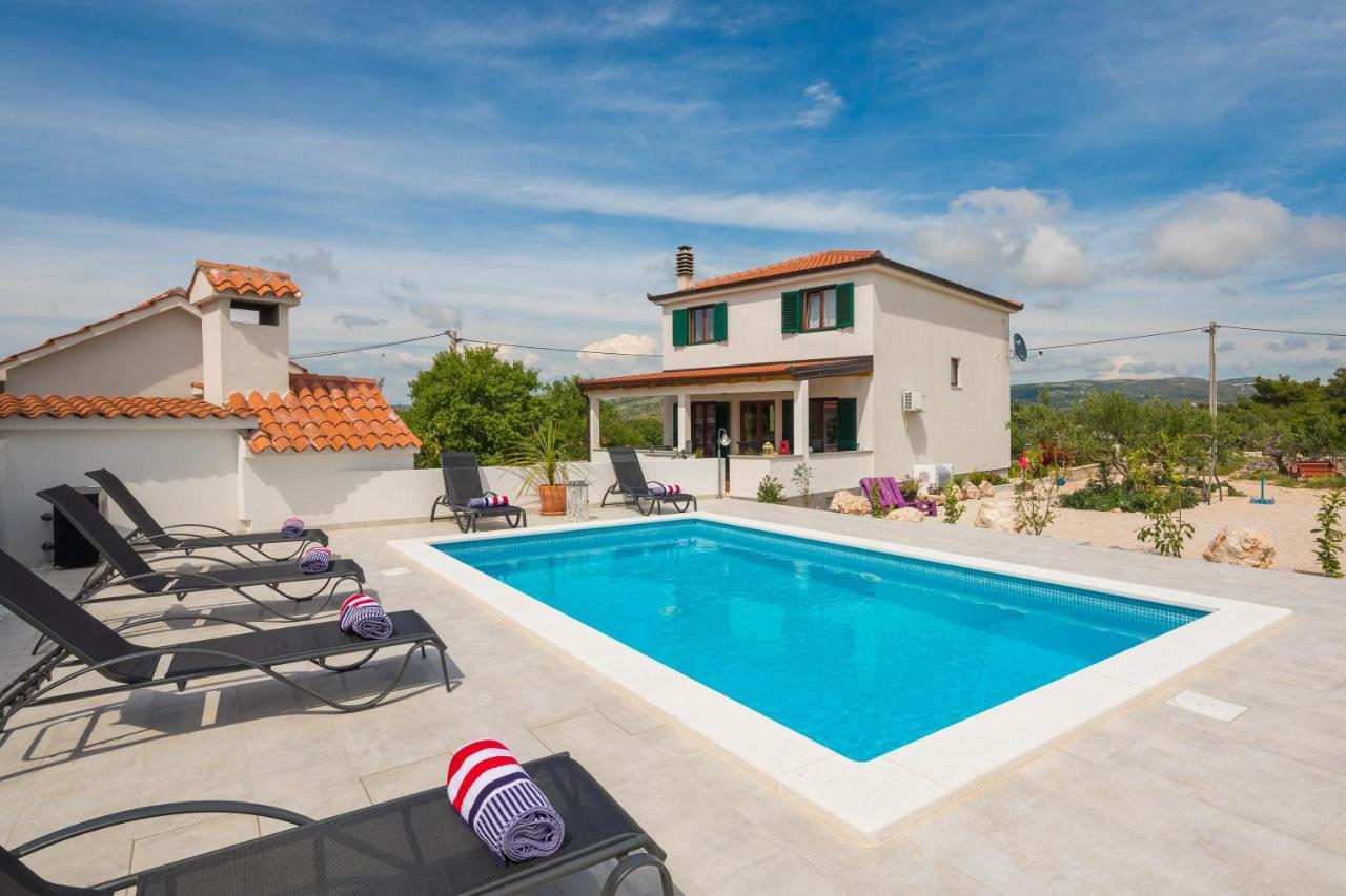 Villa Sunshine Rogoznica  Buitenkant foto