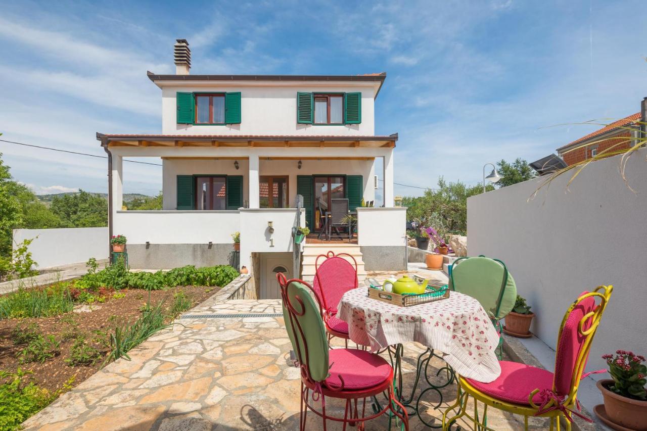 Villa Sunshine Rogoznica  Buitenkant foto